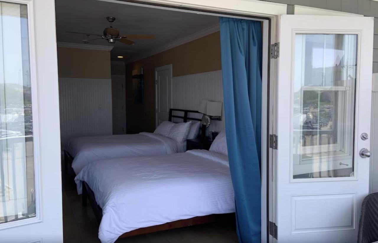 Ballard'S Beach Resort New Shoreham Exterior photo